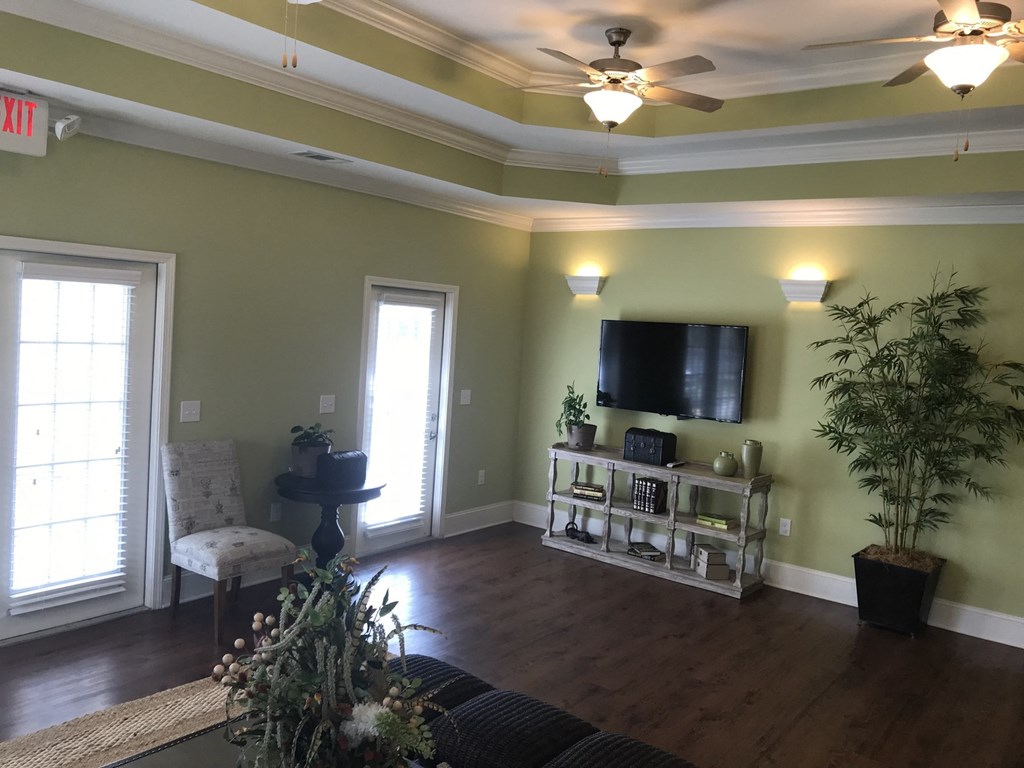 Goshen Crossing Apartments, 121 Goshen Commercial Park Drive, Rincon